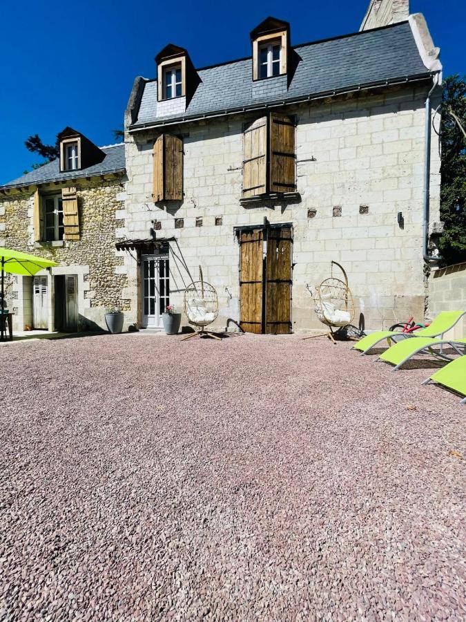 The Ronsardienne Suite In A Charming Mansion At The Gates Of Tours 圣阿韦尔坦 外观 照片